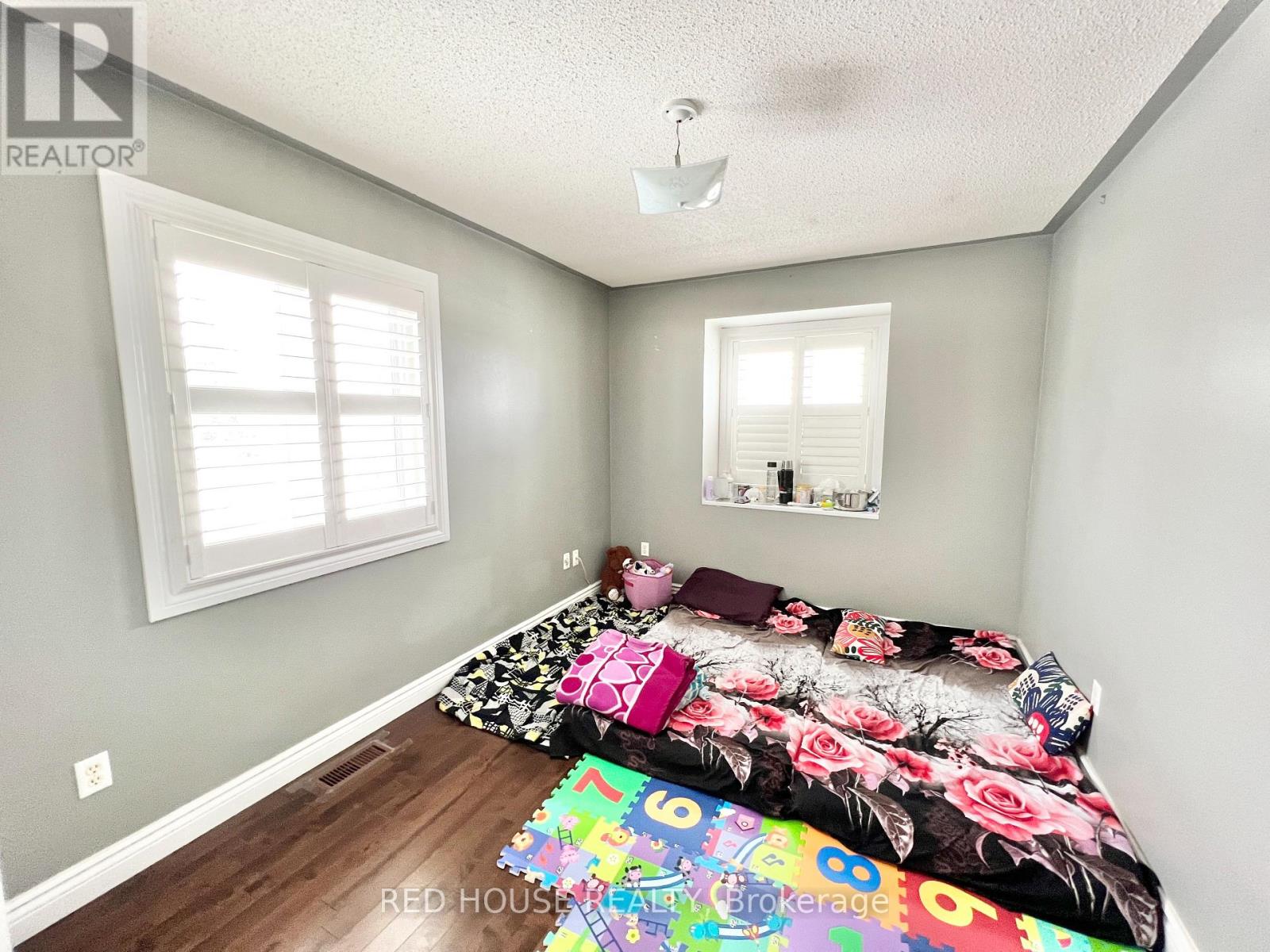 2 Palmolive Street, Brampton, Ontario  L6R 1P4 - Photo 14 - W12647164