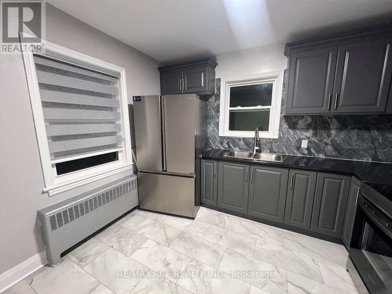 2 - 21 Towpath Road, Thorold, Ontario  L2V 2P5 - Photo 12 - X12647158