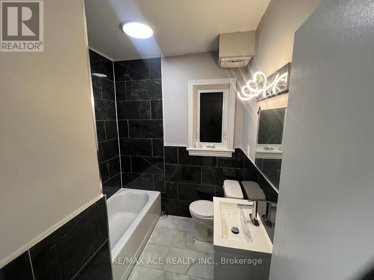 2 - 21 Towpath Road, Thorold, Ontario  L2V 2P5 - Photo 8 - X12647158