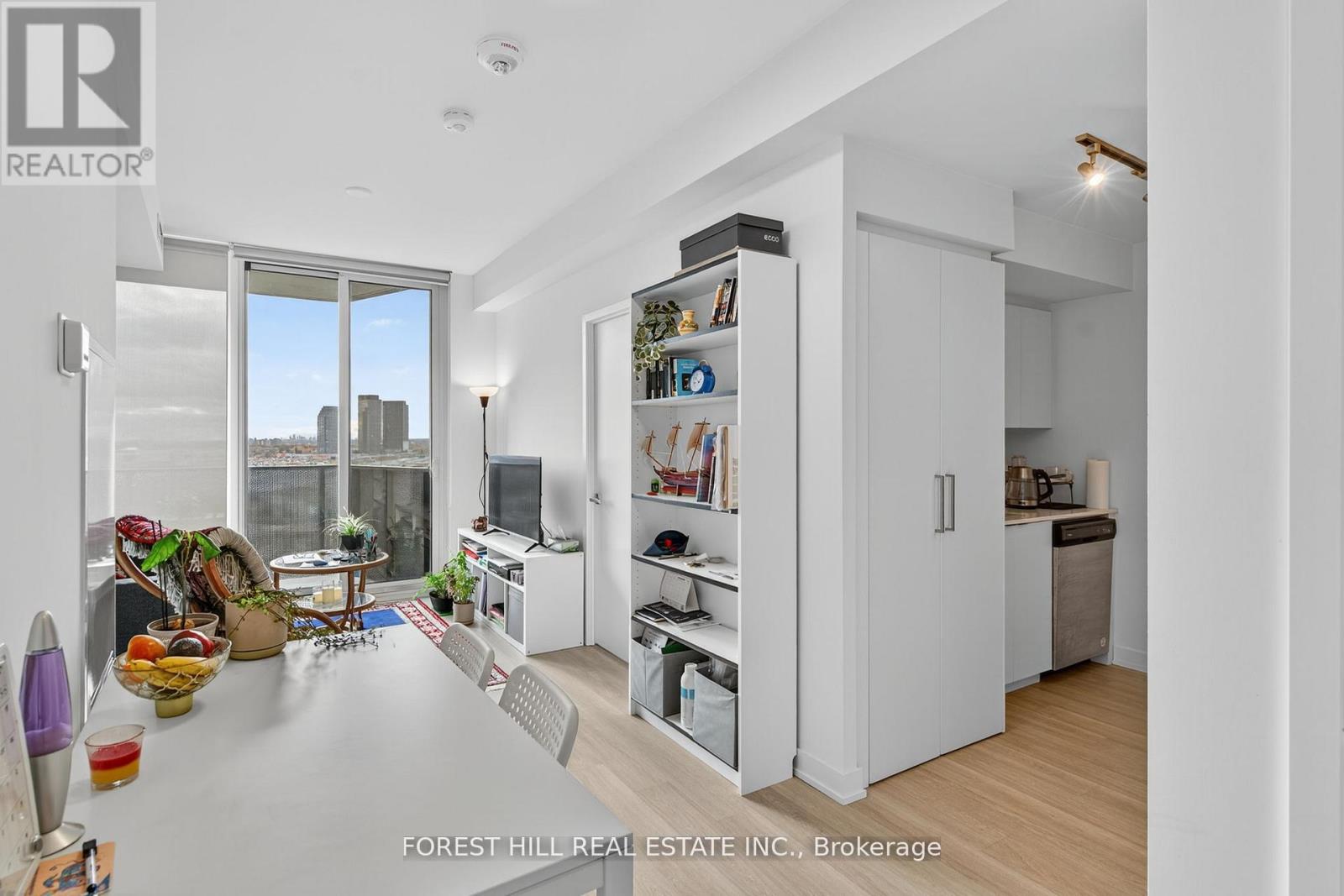 1204 - 30 Tretti Way, Toronto, Ontario  M3H 0E3 - Photo 11 - C12642102