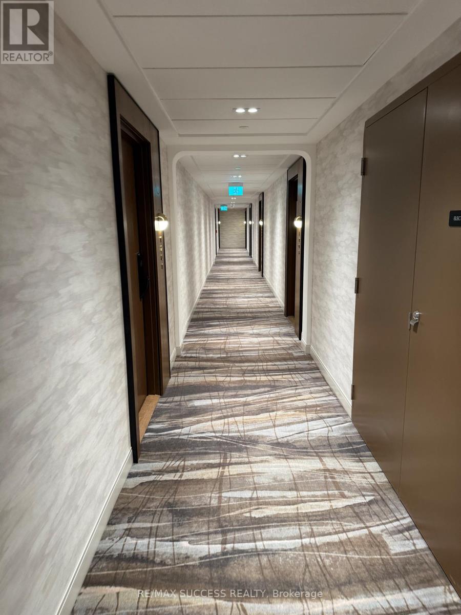 1205 - 3240 William Coltson Ave Avenue, Oakville, Ontario  L6H 8C8 - Photo 10 - W12631544