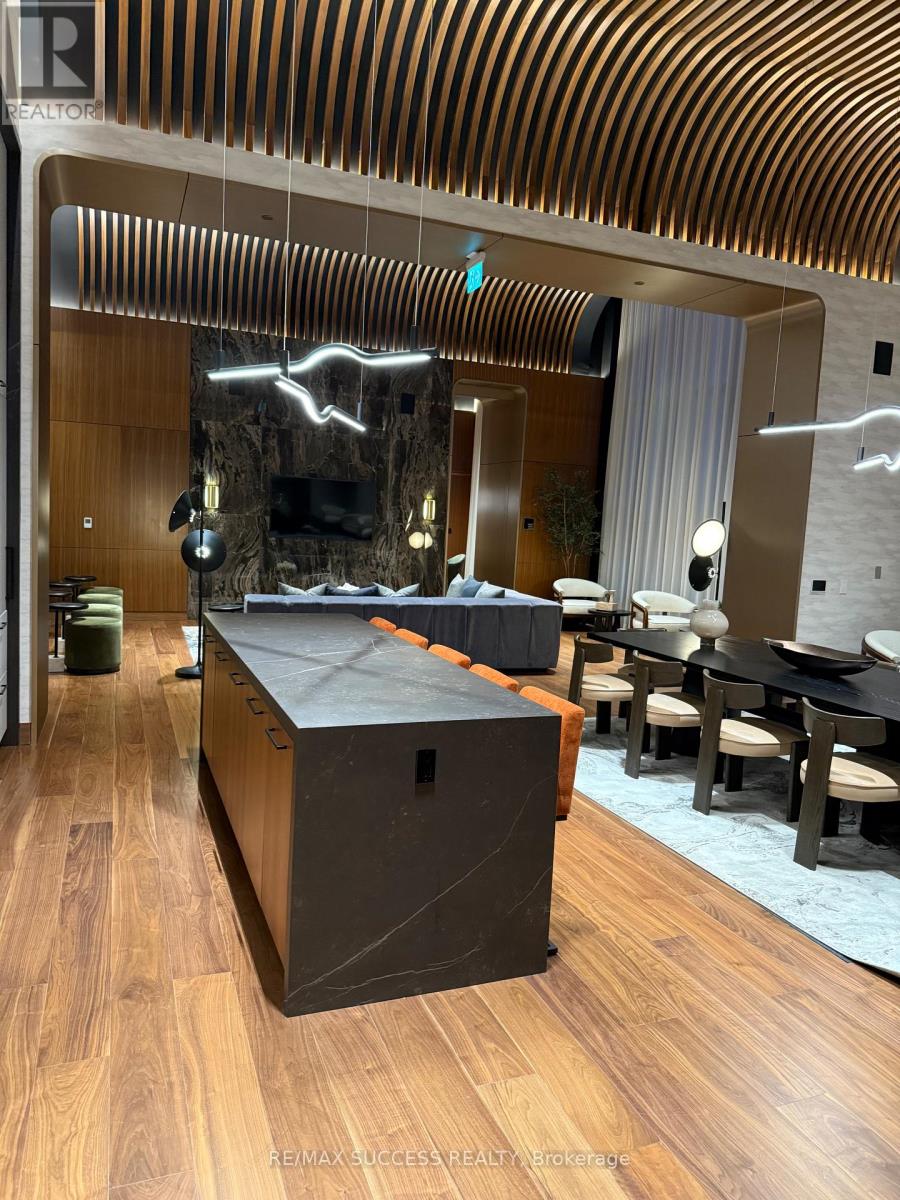 1205 - 3240 William Coltson Ave Avenue, Oakville, Ontario  L6H 8C8 - Photo 4 - W12631544