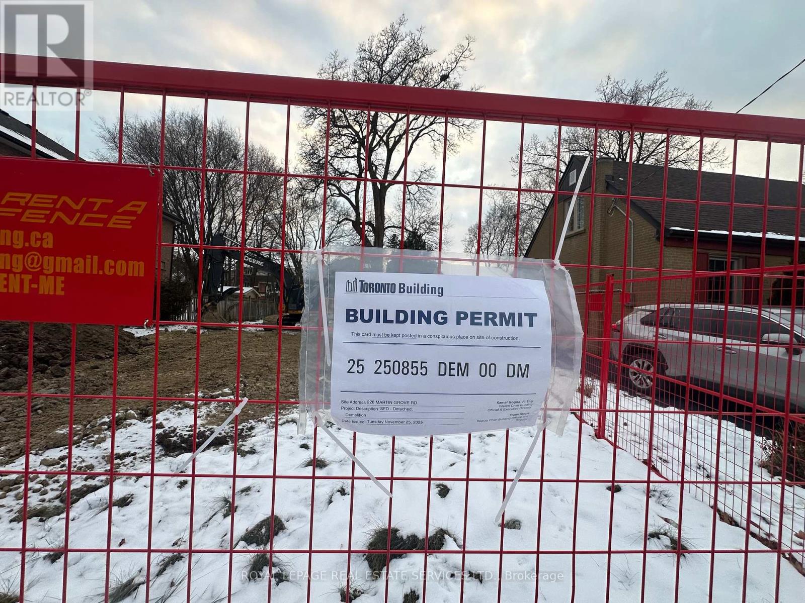 226 Martin Grove Road, Toronto, Ontario  M9B 4L4 - Photo 2 - W12646426