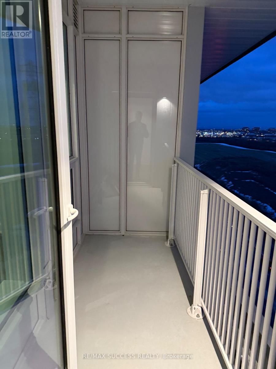 1205 - 3240 William Coltson Ave Avenue, Oakville, Ontario  L6H 8C8 - Photo 18 - W12631544