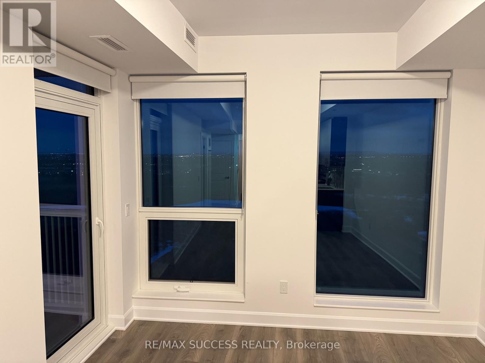 1205 - 3240 William Coltson Ave Avenue, Oakville, Ontario  L6H 8C8 - Photo 22 - W12631544