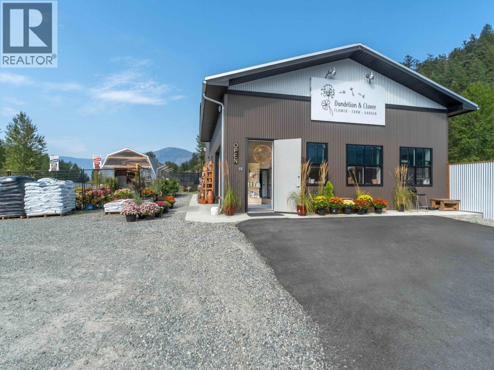 1926 Stonecutter Place, Pemberton, British Columbia  V0N 2L0 - Photo 9 - R3074777