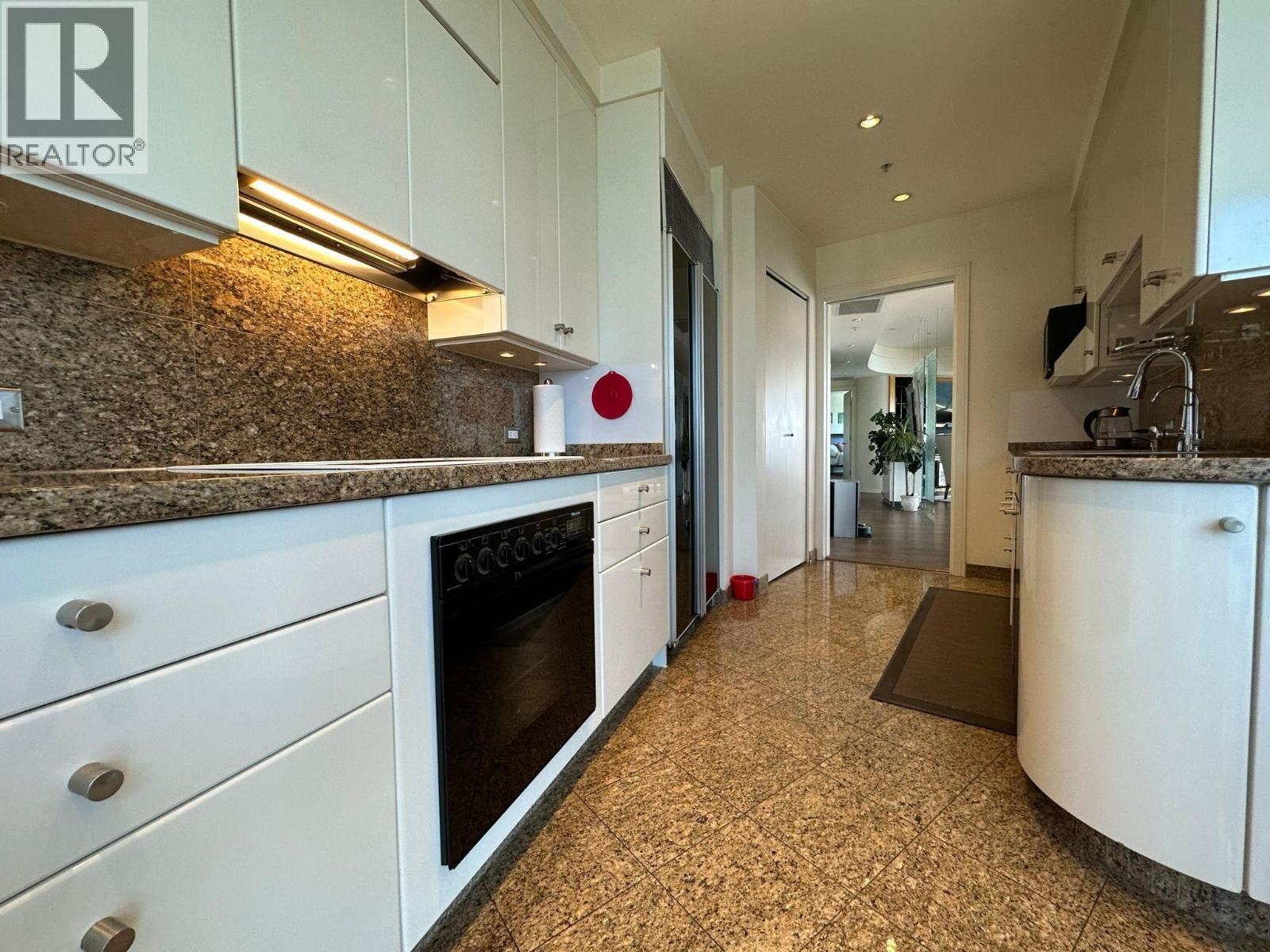 3002 388 Drake Street, Vancouver, British Columbia  V6B 6A8 - Photo 13 - R3074774