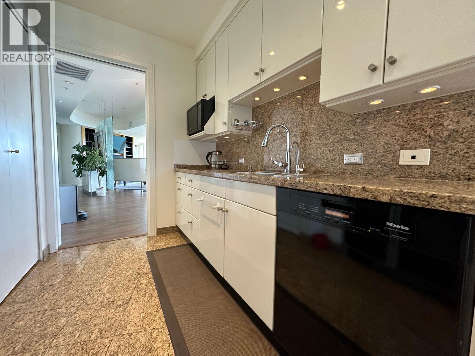 3002 388 Drake Street, Vancouver, British Columbia  V6B 6A8 - Photo 14 - R3074774