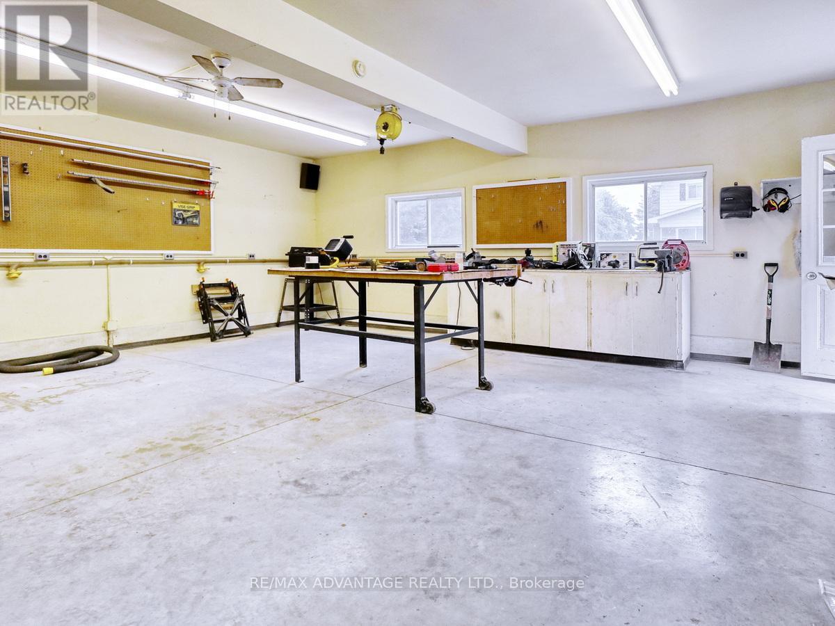 17248 Wyton Drive, Thames Centre, Ontario  N0M 2P0 - Photo 33 - X12552260