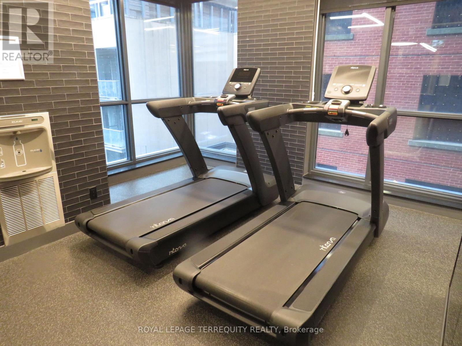 805 - 327 King Street W, Toronto, Ontario  M5V 0W7 - Photo 10 - C12647180