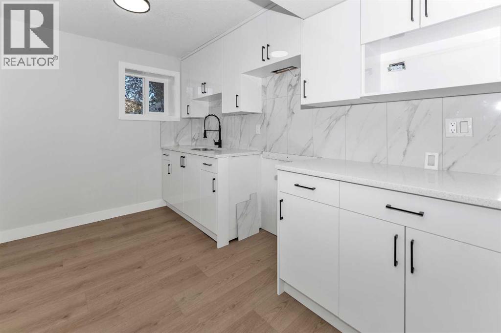 915 Pinecliff Drive Ne, Calgary, Alberta  T2Y 3Y3 - Photo 25 - A2267681