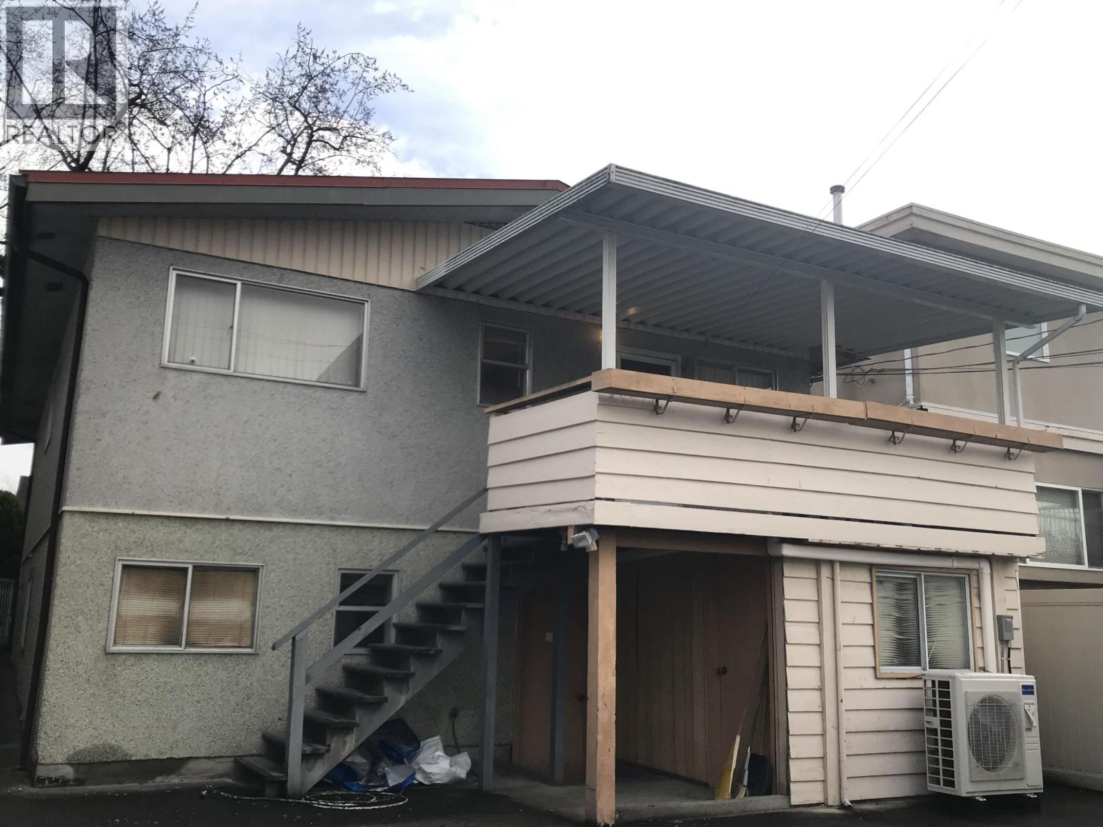 5771 Sherbrooke Street, Vancouver, British Columbia  V5W 3N1 - Photo 3 - R3073544