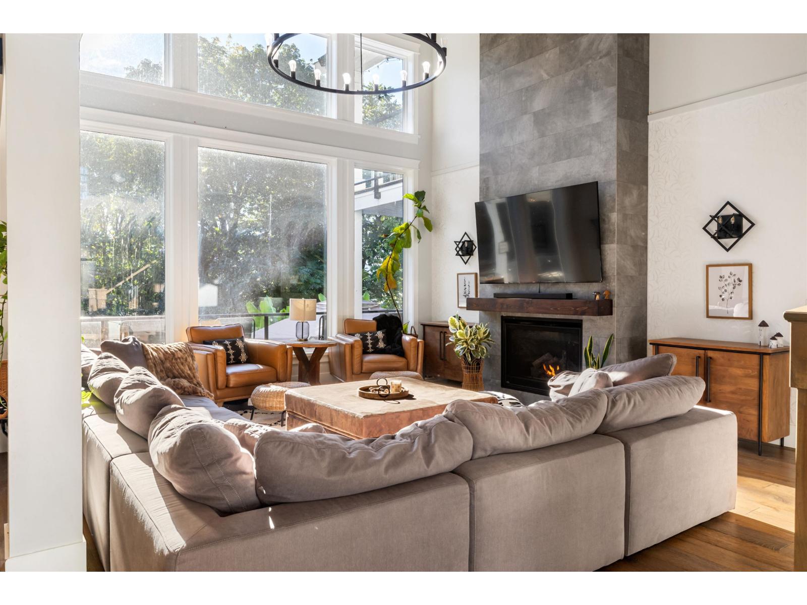 35294 Ewert Avenue, Mission, British Columbia  V2V 0G2 - Photo 3 - R3074782