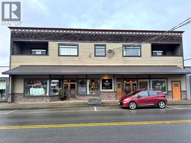 4555 MARINE AVE, Powell River, British Columbia