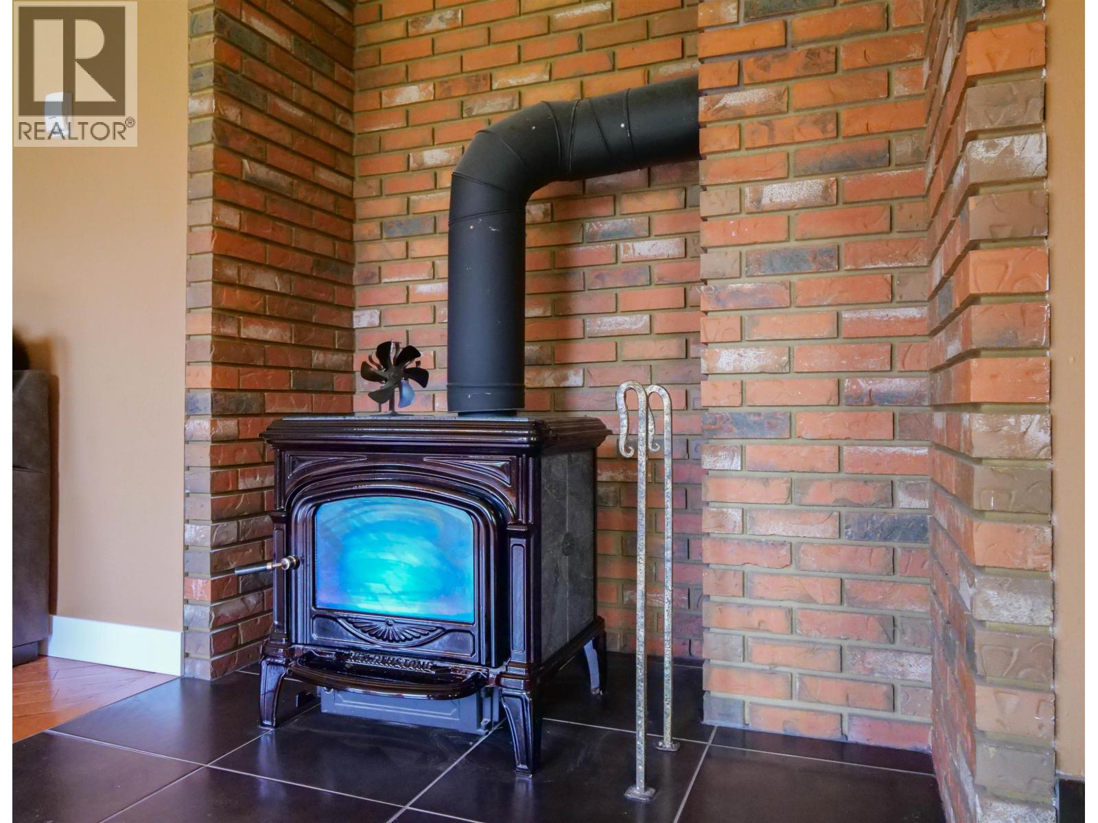 4678 Ten Mile Lake Road, Quesnel, British Columbia V2J 6X2 - Photo 10 - R3074598