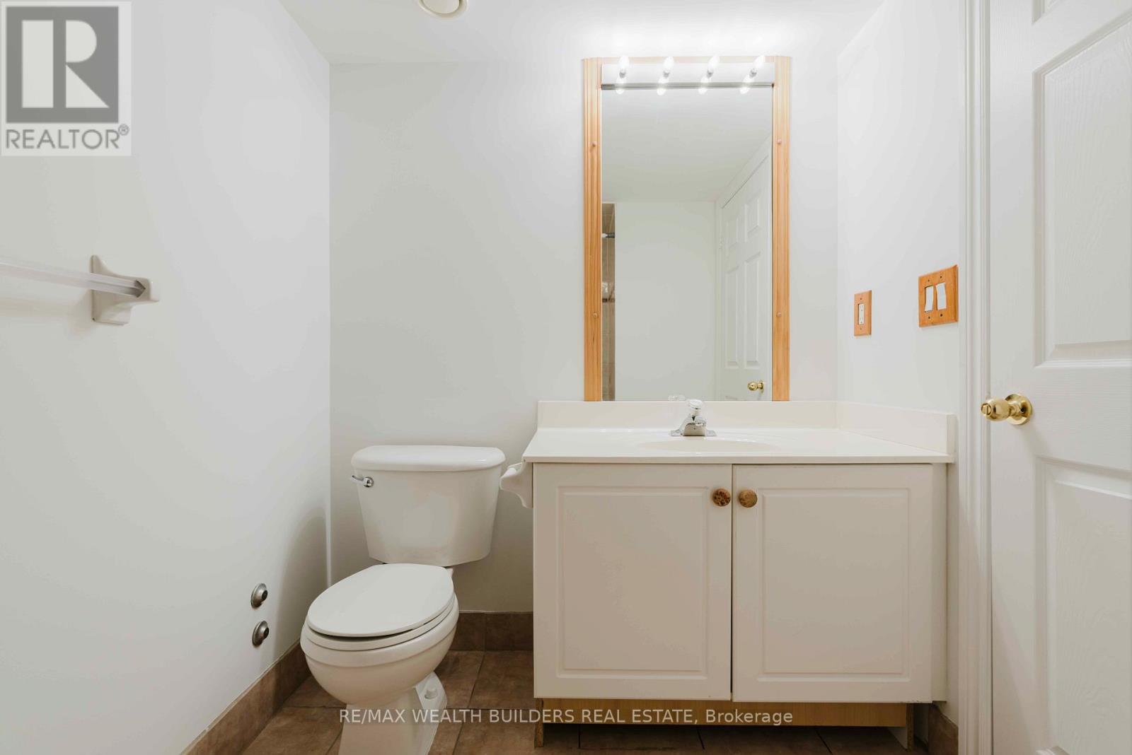 305 - 1720 Eglinton Avenue E, Toronto, Ontario  M4A 2X8 - Photo 14 - C12647226