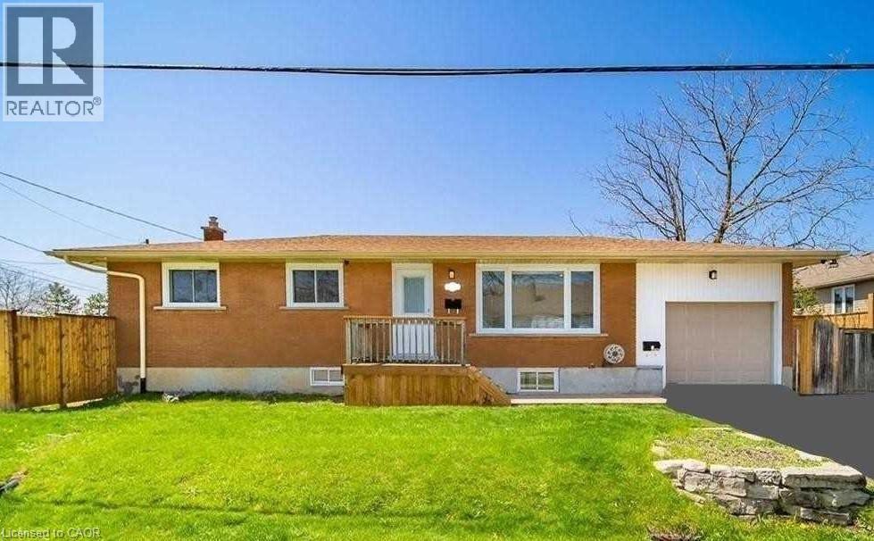 11 ROCKWOOD Avenue, St. Catharines, Ontario