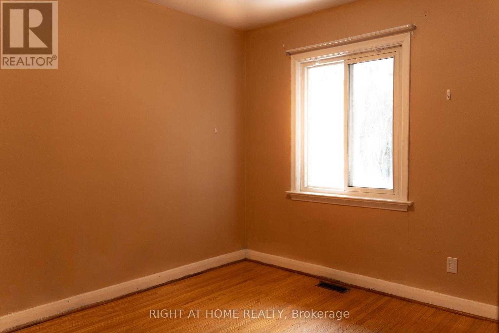 9 Sylla Avenue, Toronto, Ontario  M1R 4W5 - Photo 17 - E12647198