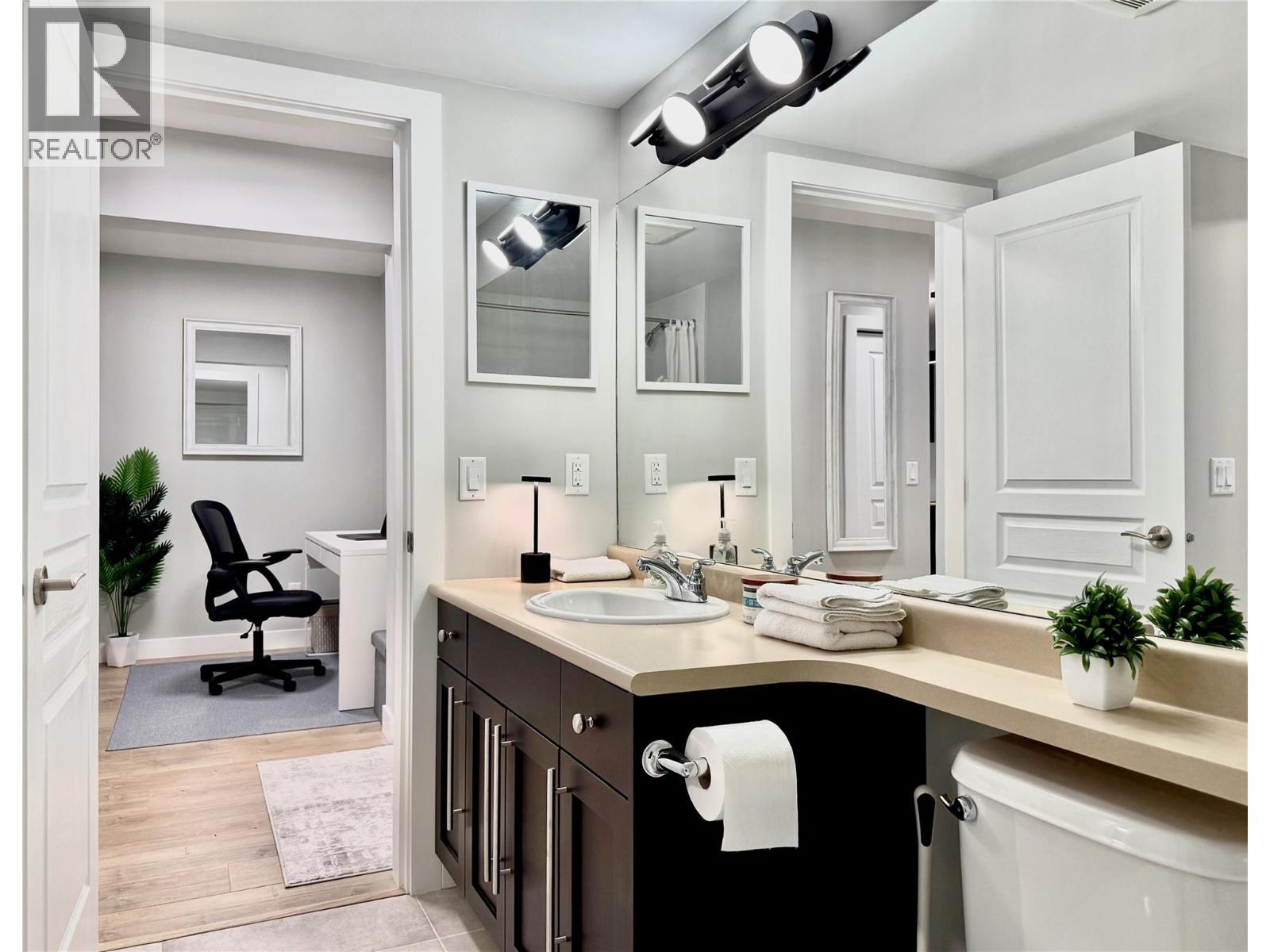 1099 Sunset Drive Unit# 324, Kelowna, British Columbia  V1Y 9Z2 - Photo 5 - 10371455