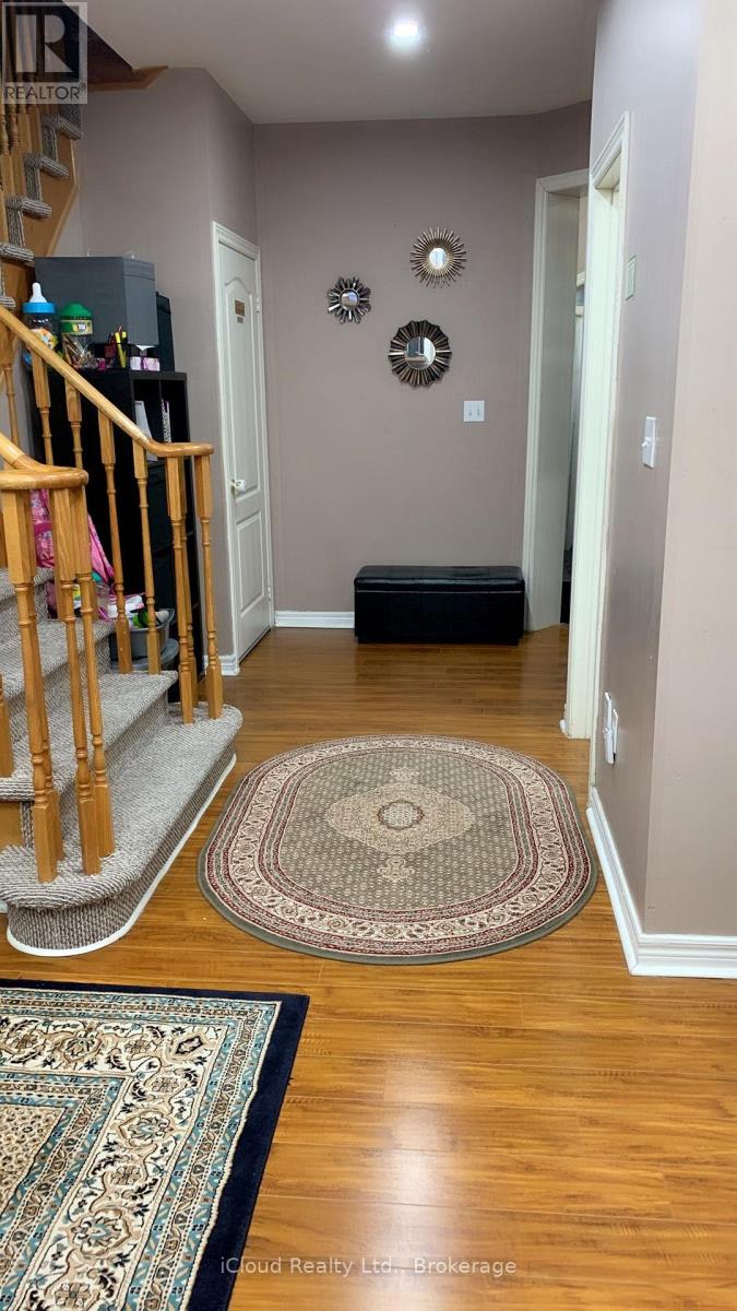 7333 Cork Tree Road, Mississauga, Ontario  L5N 8N9 - Photo 5 - W12647192