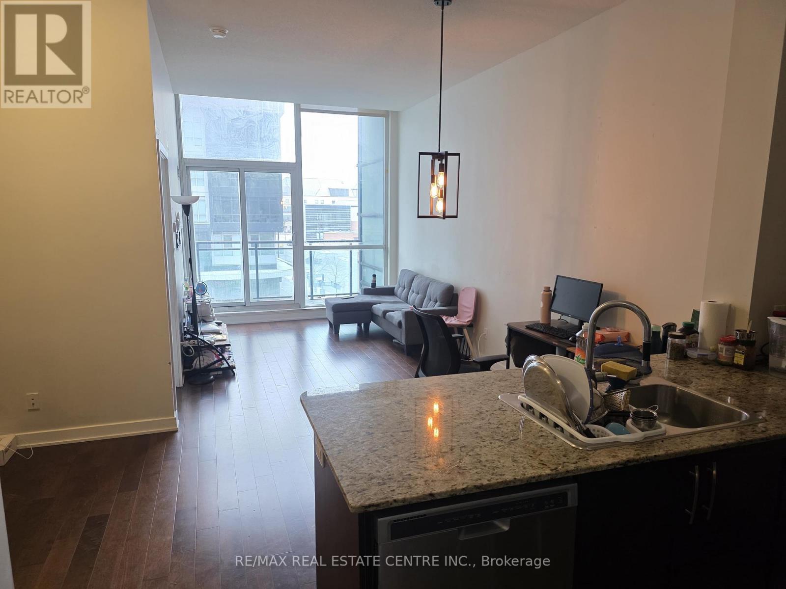 307 - 4070 CONFEDERATION PARKWAY, Mississauga, Ontario