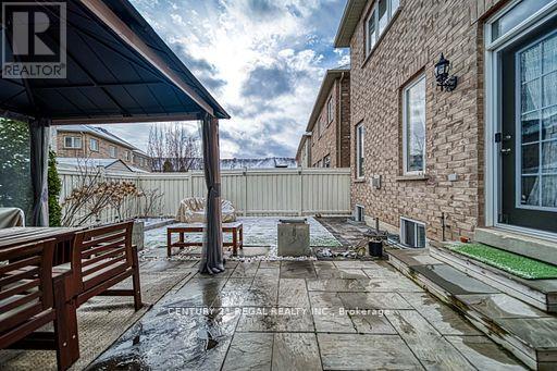 3095 Robert Brown Boulevard, Oakville, Ontario  L6M 0P9 - Photo 3 - W12647208