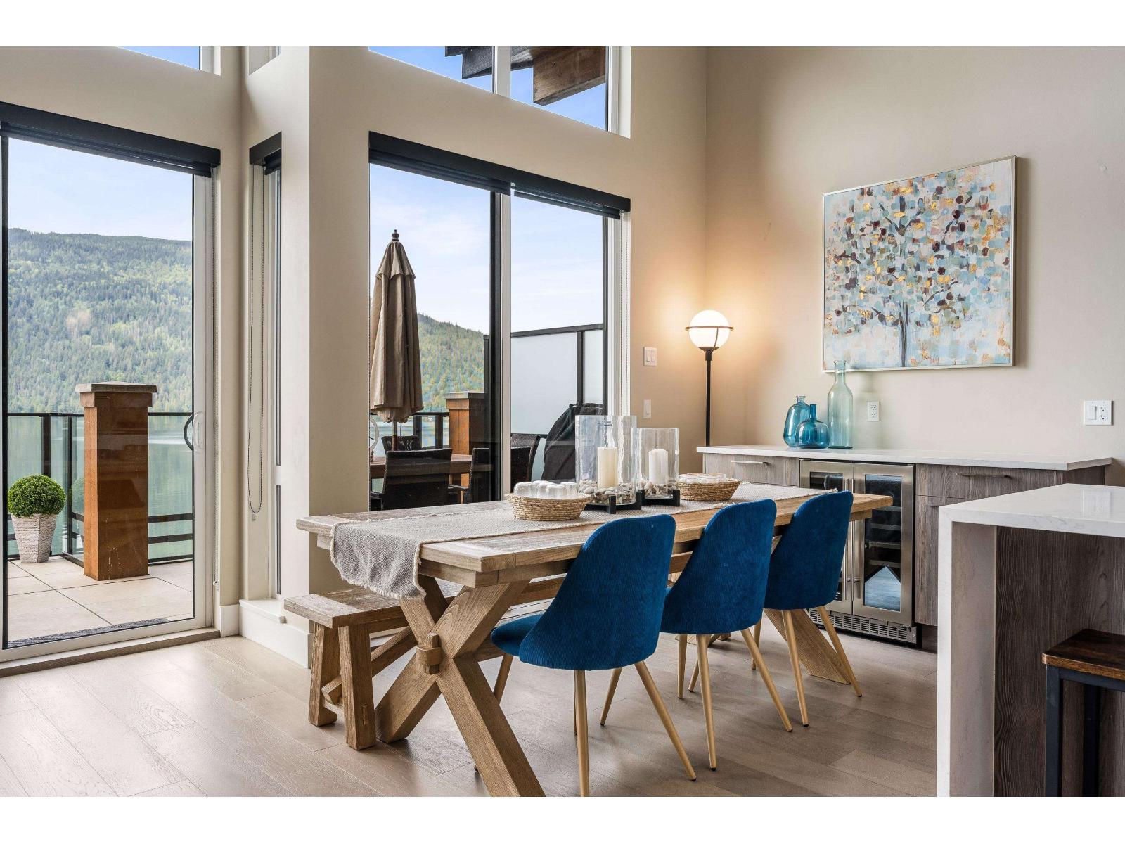 302 3175 Columbia Valley Road, Cultus Lake North, Chilliwack, British Columbia  V2R 6C2 - Photo 3 - R3074781