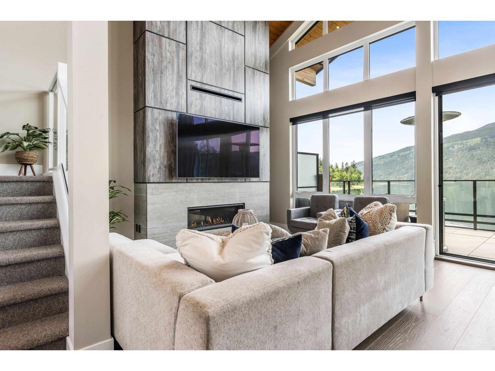 302 3175 Columbia Valley Road, Cultus Lake North, Chilliwack, British Columbia  V2R 6C2 - Photo 23 - R3074781