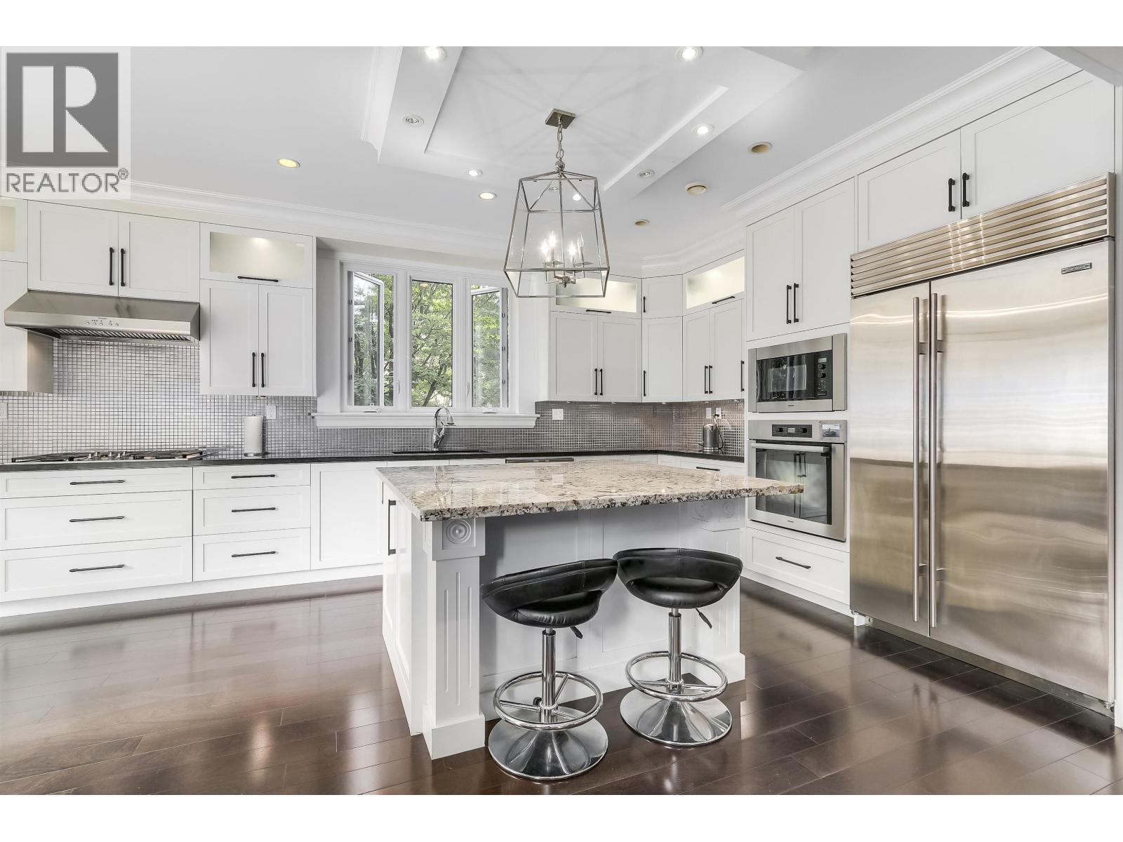 1926 W 17th Avenue, Vancouver, British Columbia  V6J 2N1 - Photo 8 - R3074175