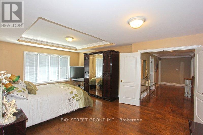 17 Dunvegan Drive, Richmond Hill, Ontario  L4C 9P8 - Photo 15 - N12645688