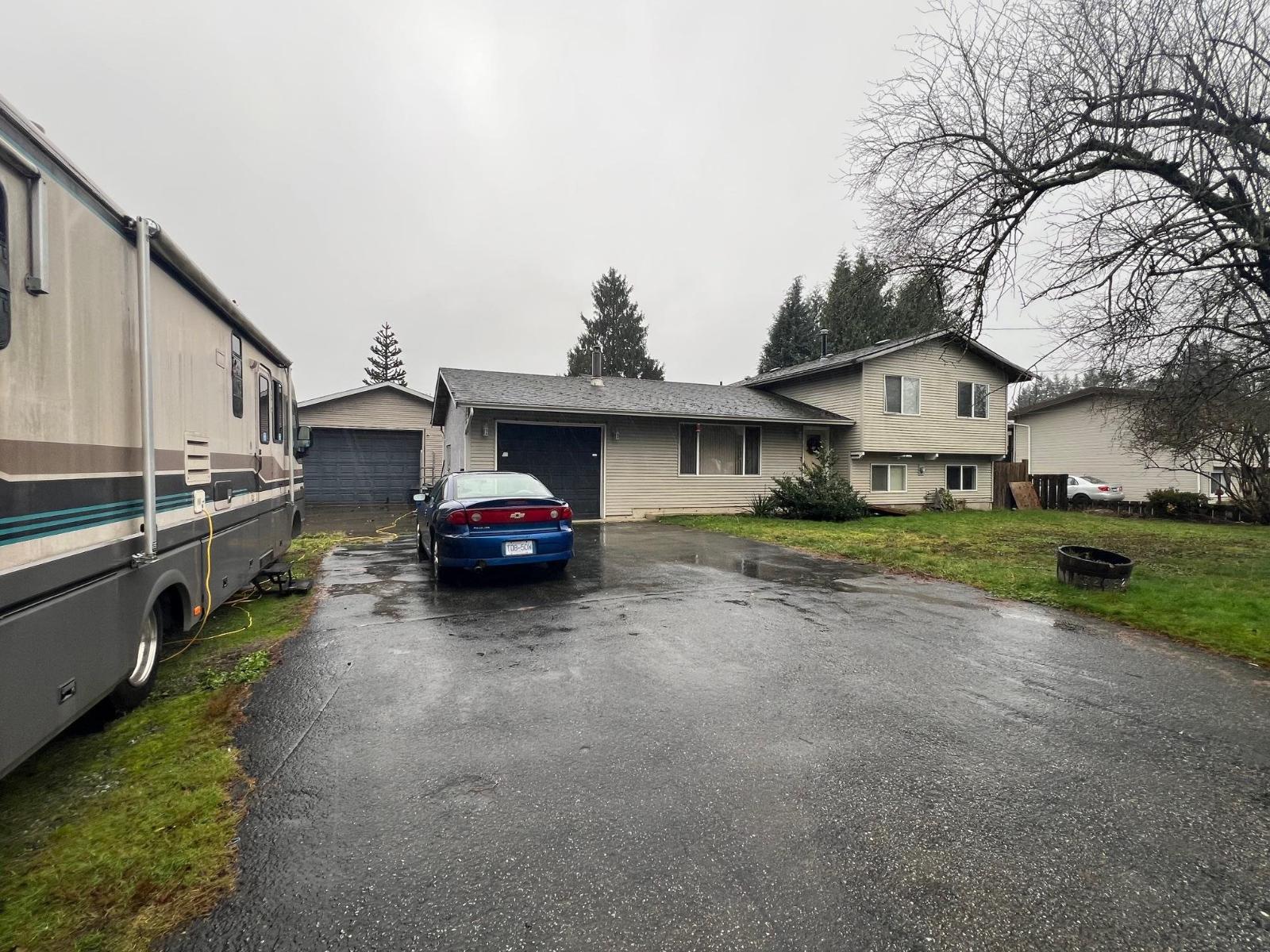 32062 Hillcrest Avenue, Mission, British Columbia  V2V 1L2 - Photo 1 - R3074551