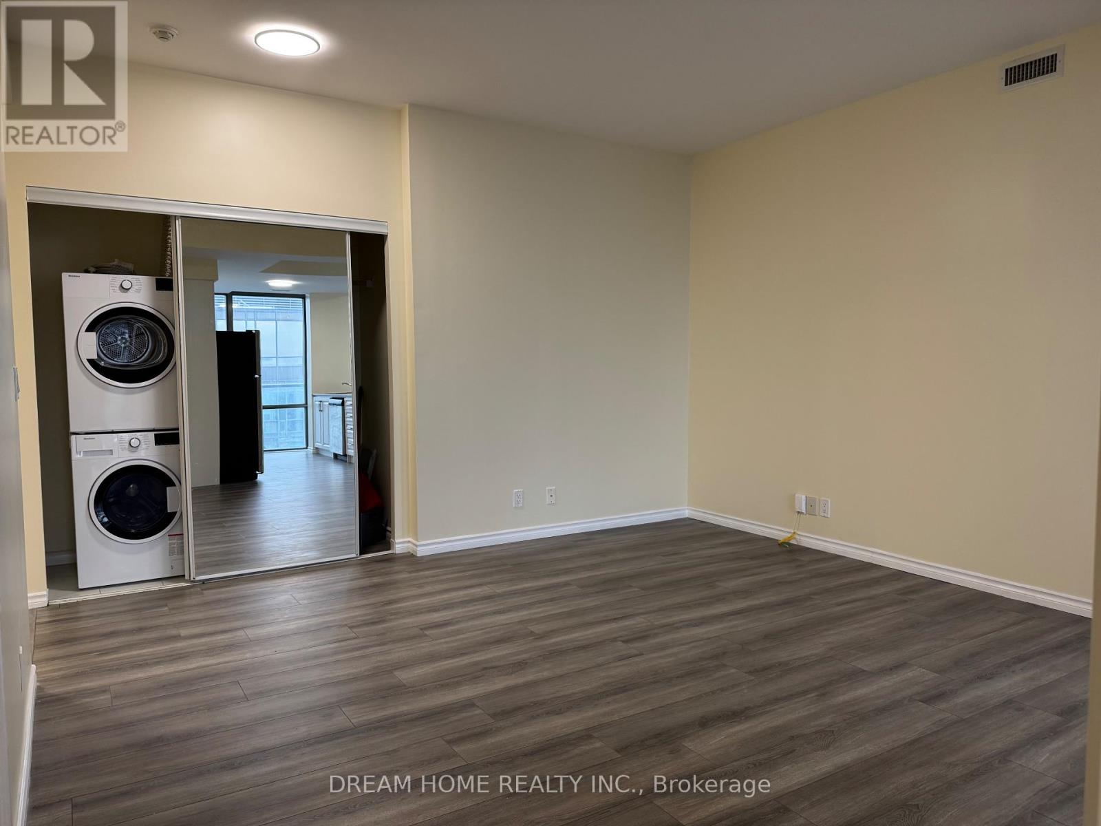 3405 - 832 Bay Street, Toronto, Ontario  M5S 1Z6 - Photo 8 - C12644624