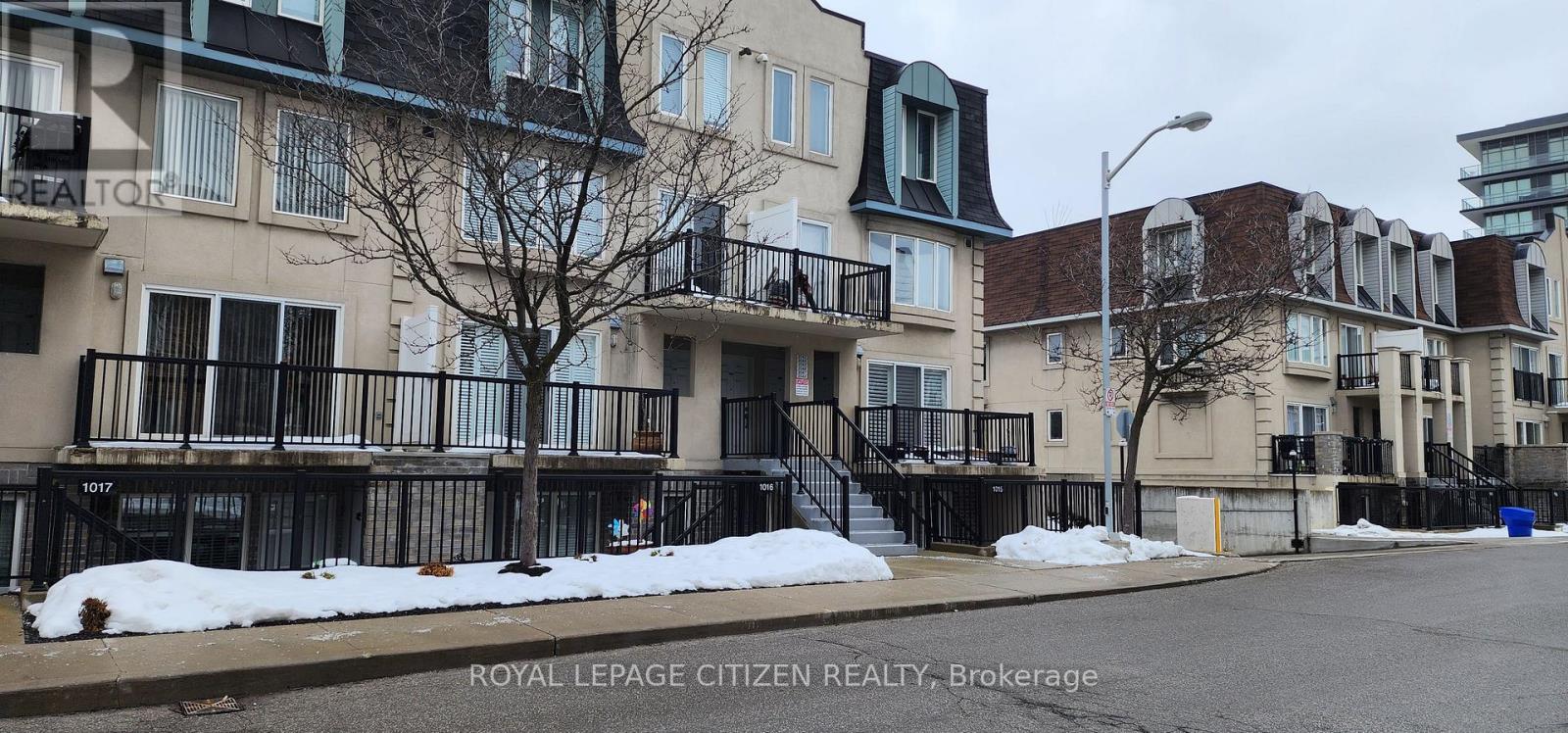 2048 - 75 GEORGE APPLETON WAY, Toronto, Ontario