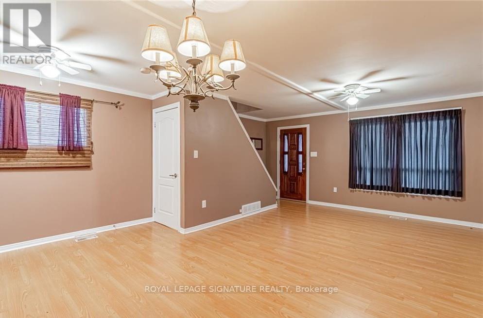 51 Fourth Street, Welland, Ontario  L3B 4X7 - Photo 3 - X12645434