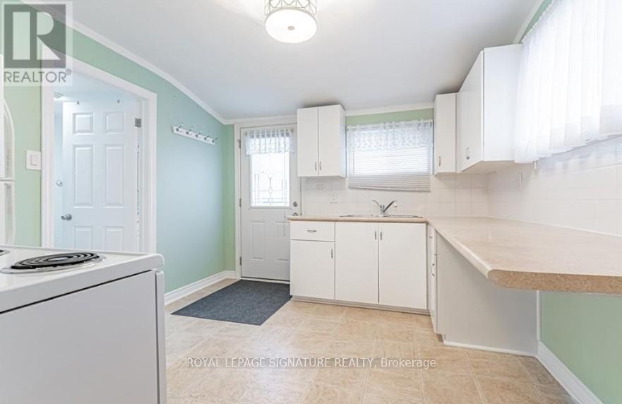 51 Fourth Street, Welland, Ontario  L3B 4X7 - Photo 9 - X12645434