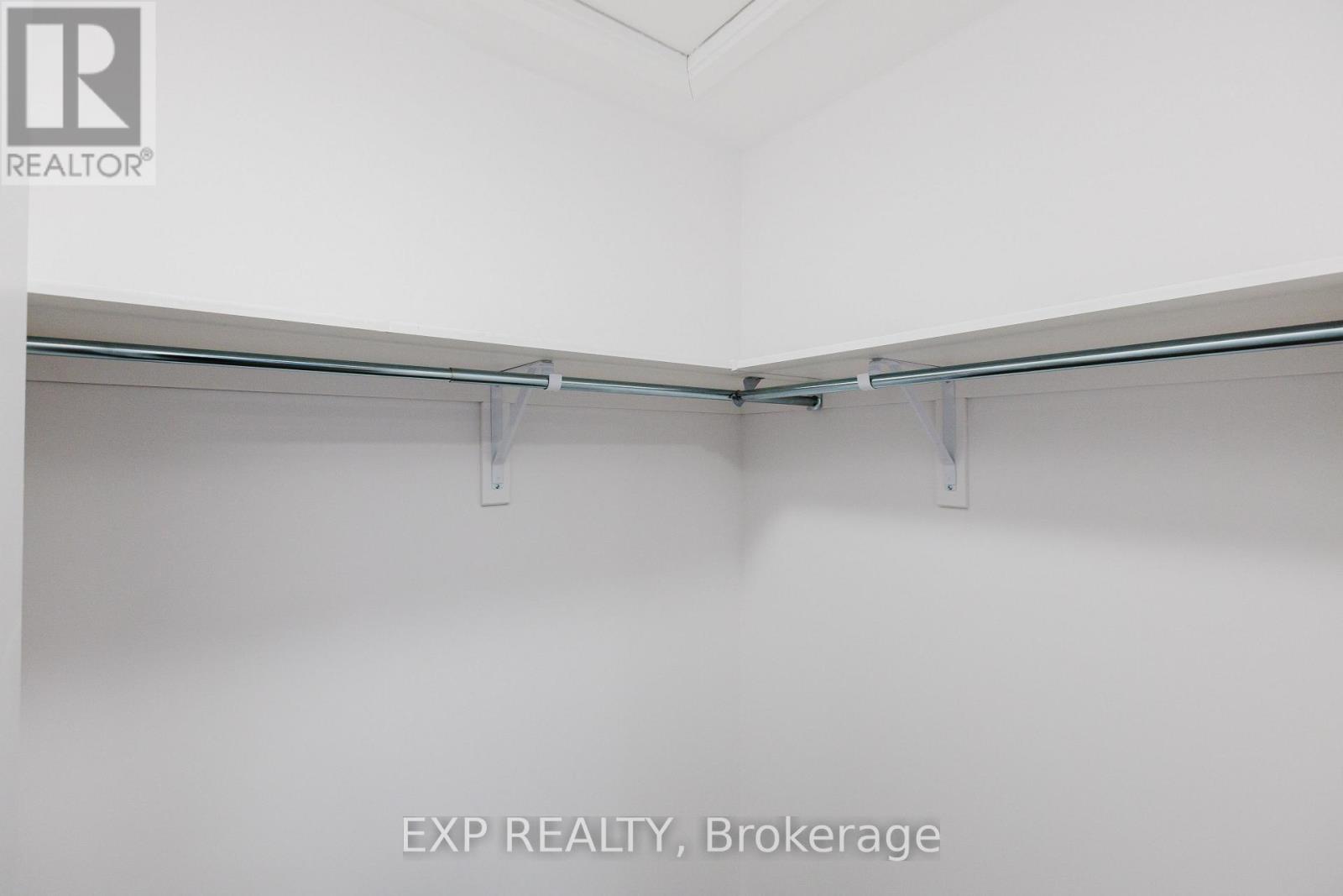 203 Silhouette Private, Ottawa, Ontario K2J 7J8 - Photo 21 - X12647244