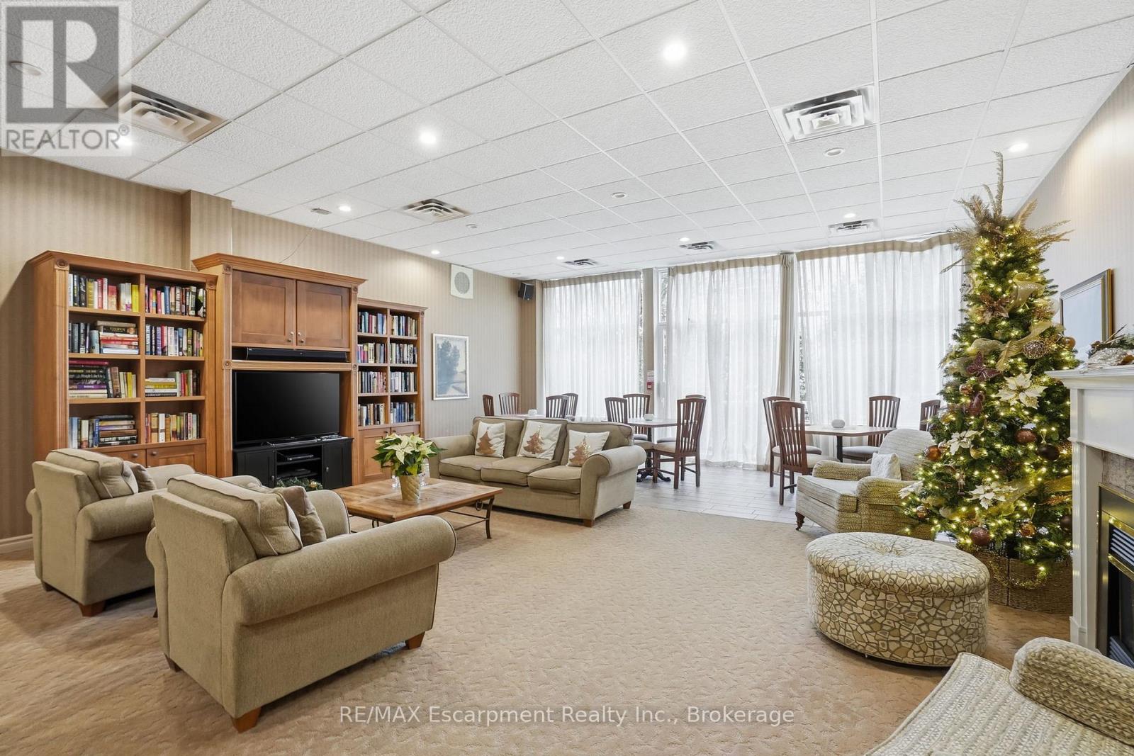 301 - 5188 Lakeshore Road, Burlington, Ontario  L7L 6P4 - Photo 43 - W12647242