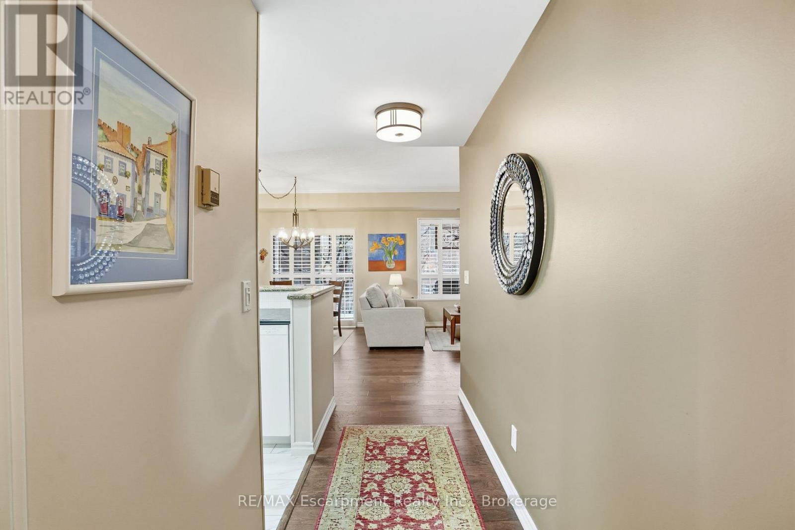 301 - 5188 Lakeshore Road, Burlington, Ontario  L7L 6P4 - Photo 9 - W12647242