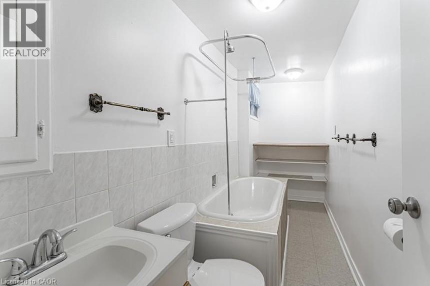 51 Fourth Street, Welland, Ontario  L3B 4X7 - Photo 23 - 40794835