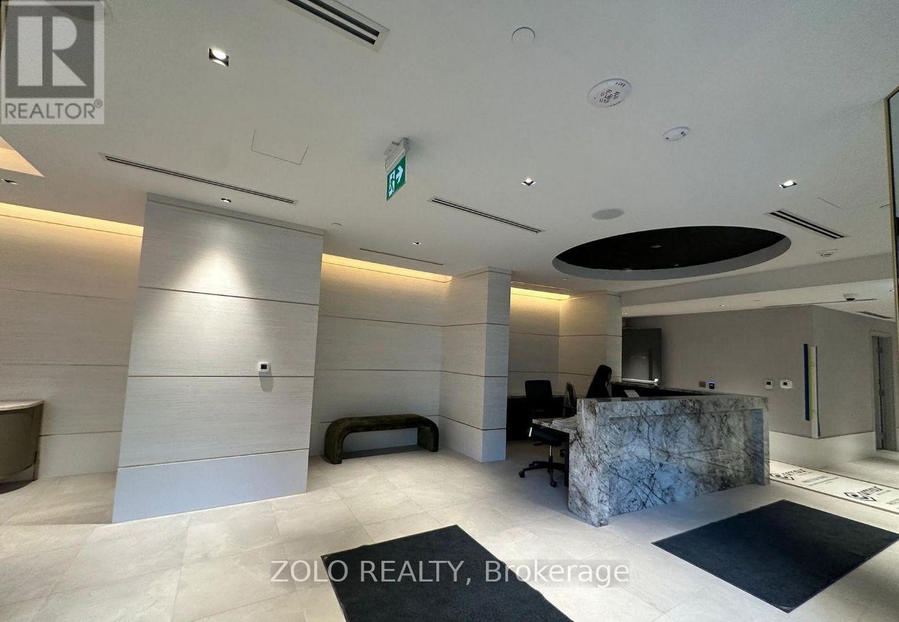 1010 - 5858 Yonge Street, Toronto, Ontario  M2M 3T3 - Photo 2 - C12647250