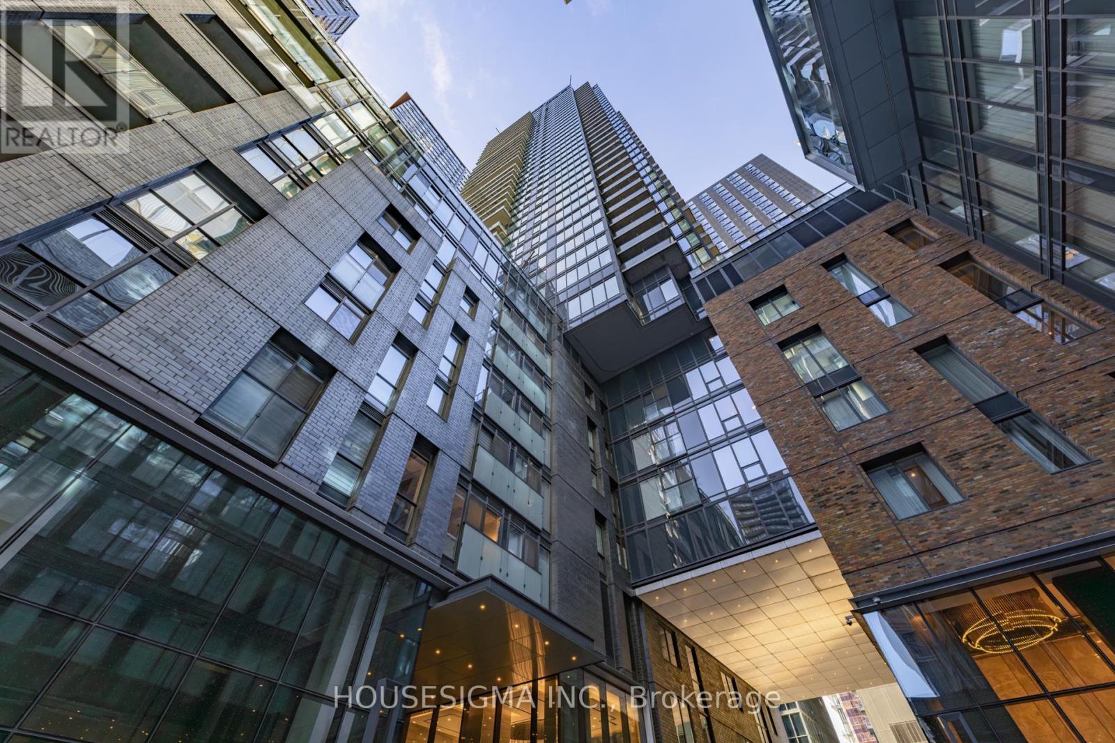 806 - 115 Blue Jays Way, Toronto, Ontario  M5V 0N4 - Photo 1 - C12647264