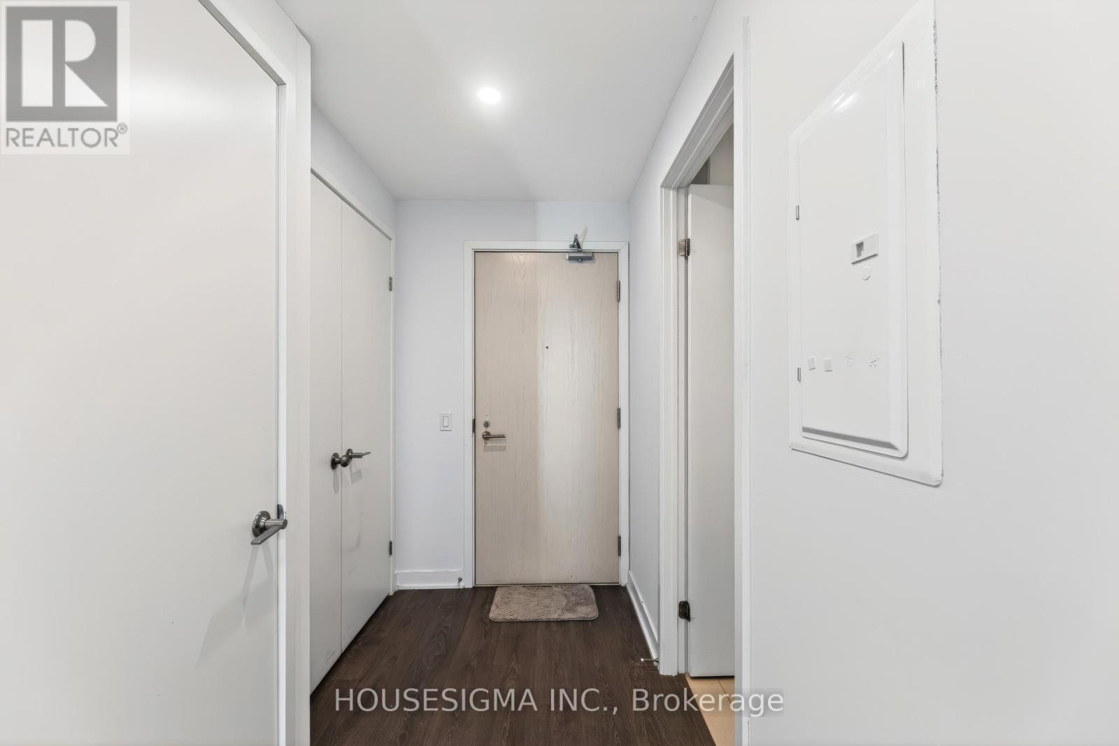 806 - 115 Blue Jays Way, Toronto, Ontario  M5V 0N4 - Photo 23 - C12647264