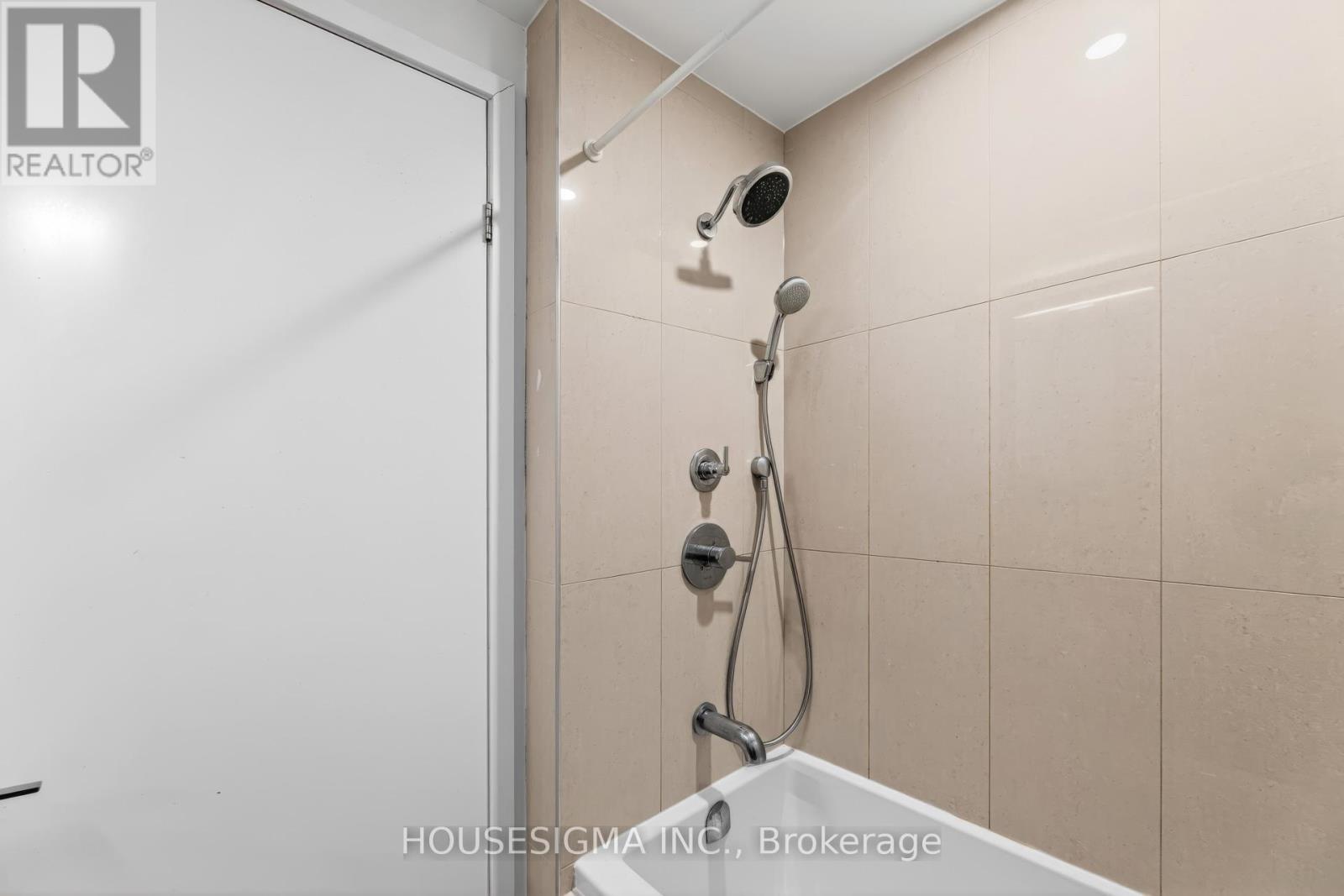 806 - 115 Blue Jays Way, Toronto, Ontario  M5V 0N4 - Photo 25 - C12647264