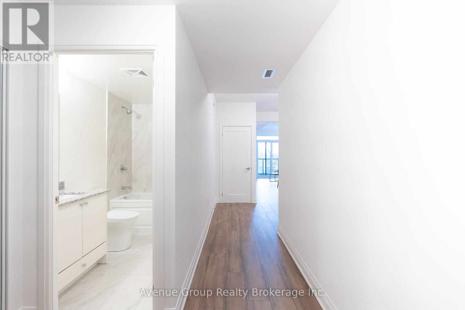 408 - 700 Sheppard Avenue W, Toronto, Ontario  M3H 0G5 - Photo 5 - C12647266