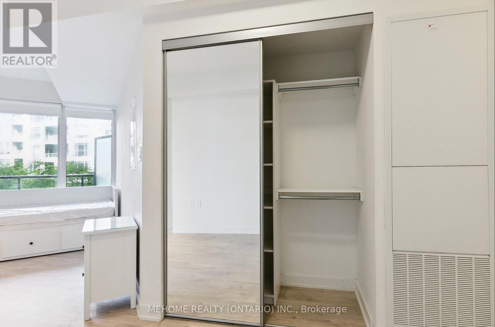 301w - 27 Bathurst Street, Toronto, Ontario  M5V 0R1 - Photo 14 - C12647268