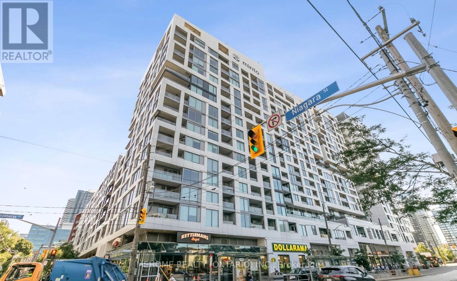 301w - 27 Bathurst Street, Toronto, Ontario  M5V 0R1 - Photo 2 - C12647268