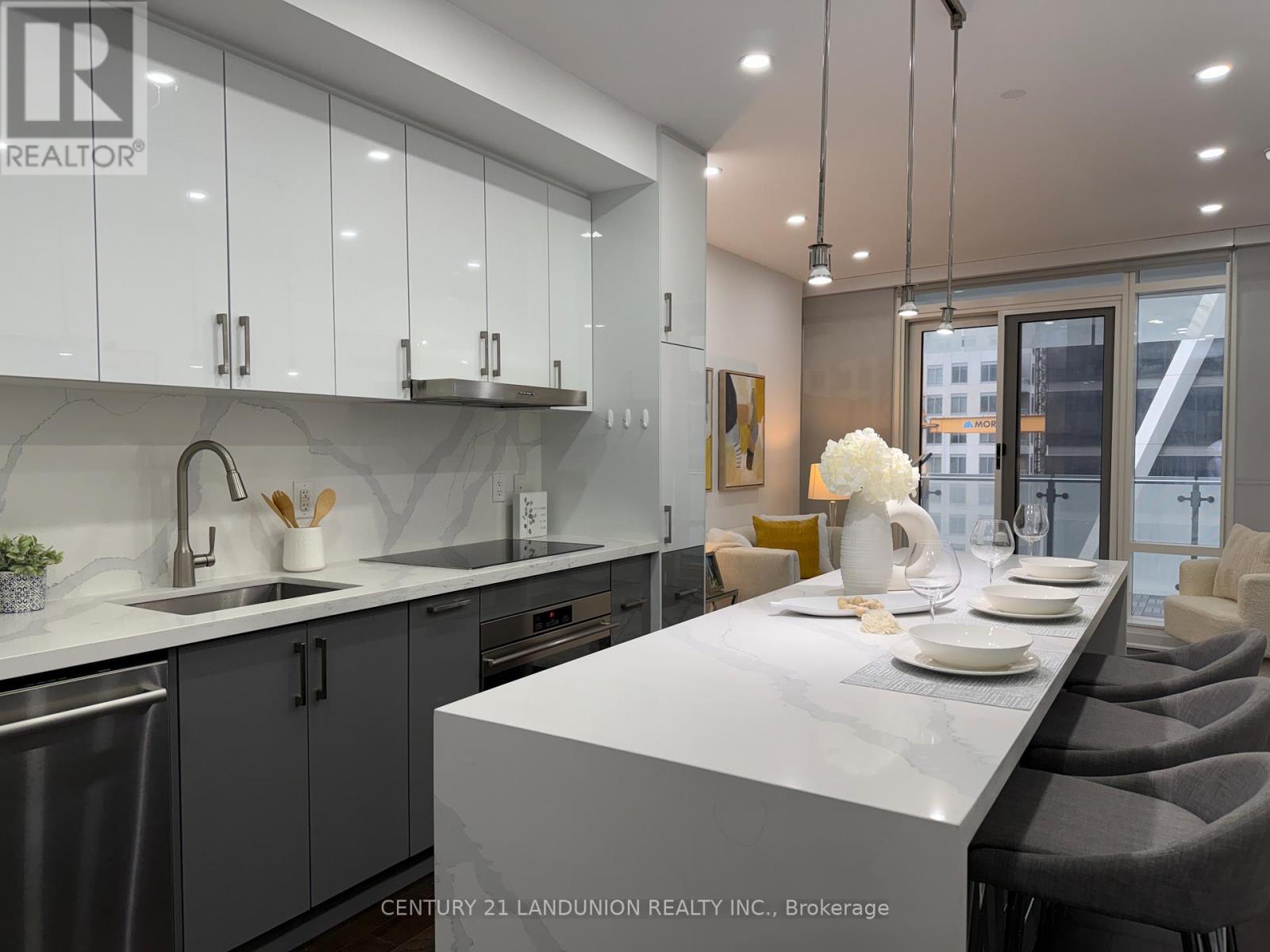 1508 - 1 Bloor Street E, Toronto, Ontario  M4W 0A8 - Photo 3 - C12647270