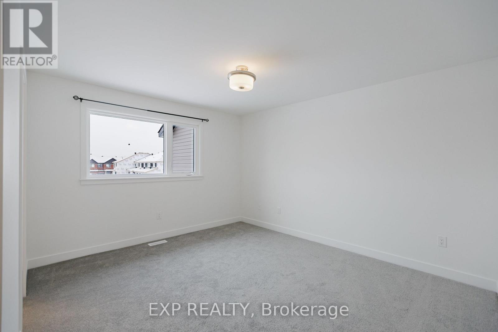 120 San Felice Circle, Ottawa, Ontario  K2S 2S2 - Photo 15 - X12644686