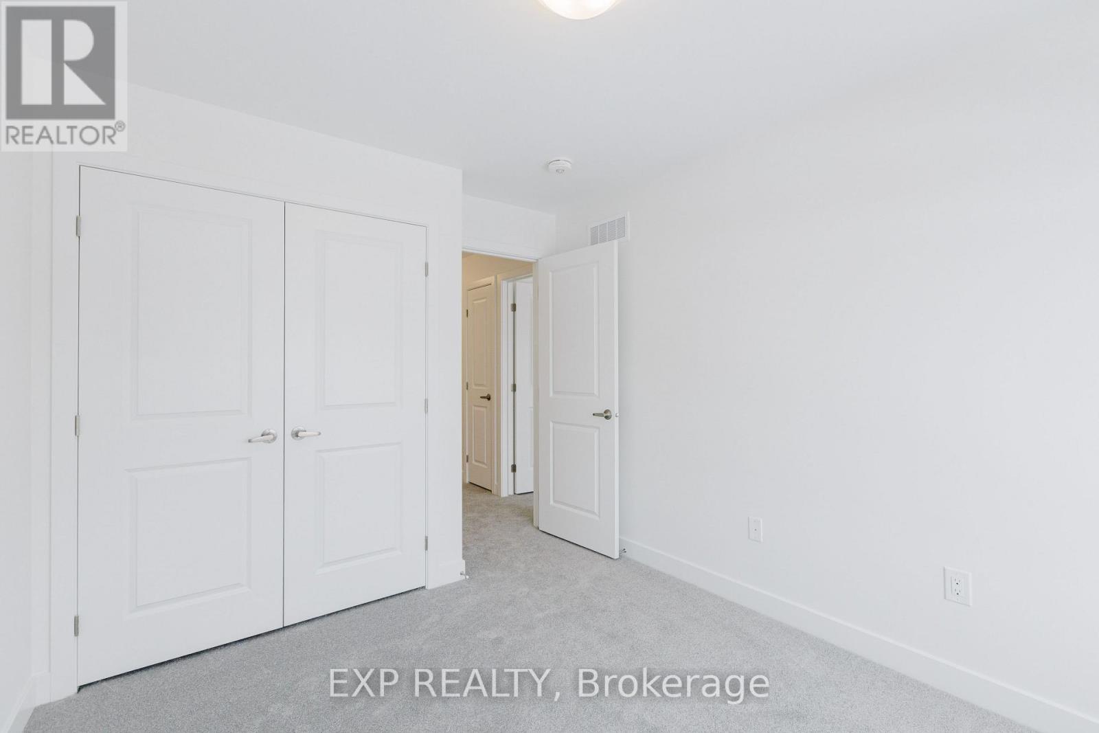 120 San Felice Circle, Ottawa, Ontario  K2S 2S2 - Photo 21 - X12644686