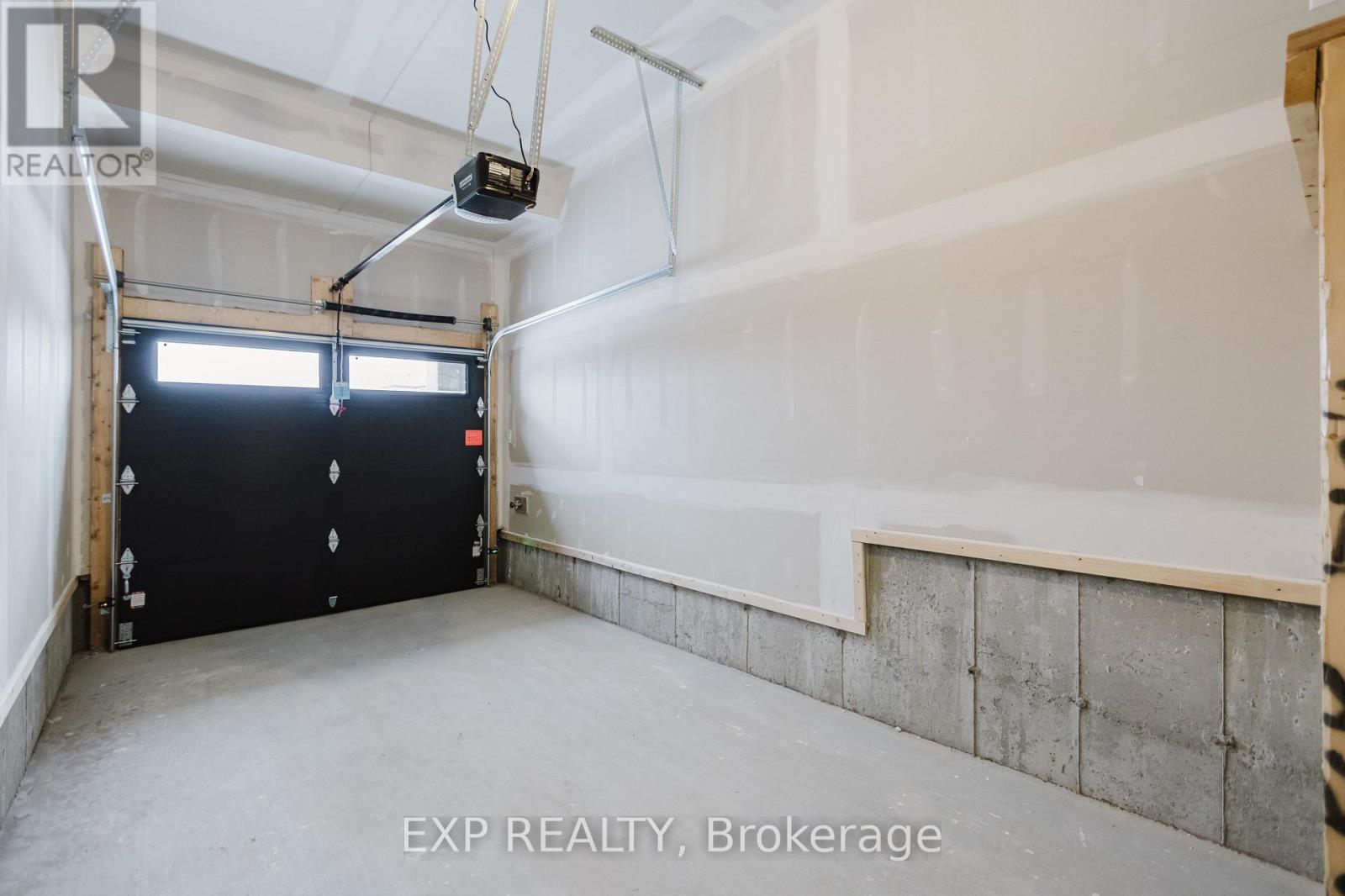 120 San Felice Circle, Ottawa, Ontario  K2S 2S2 - Photo 27 - X12644686